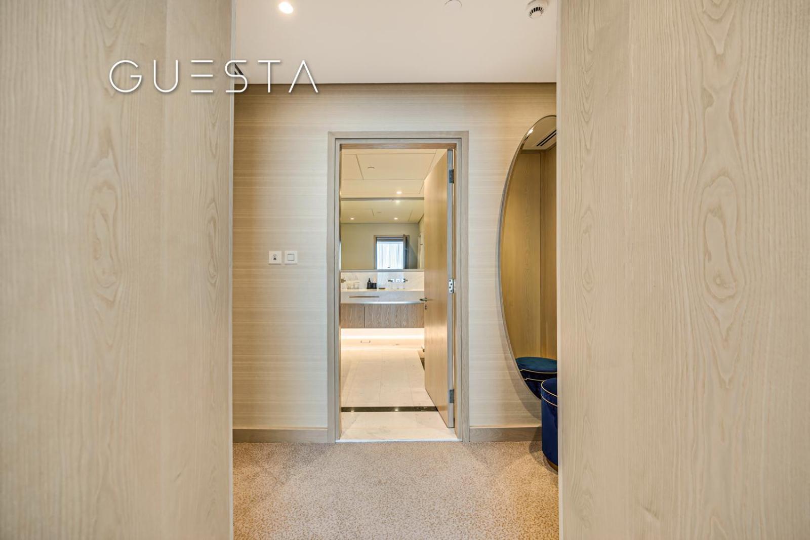 The Palm Tower, Nakheel Mall, Palm Jumeirah Dubai Room photo